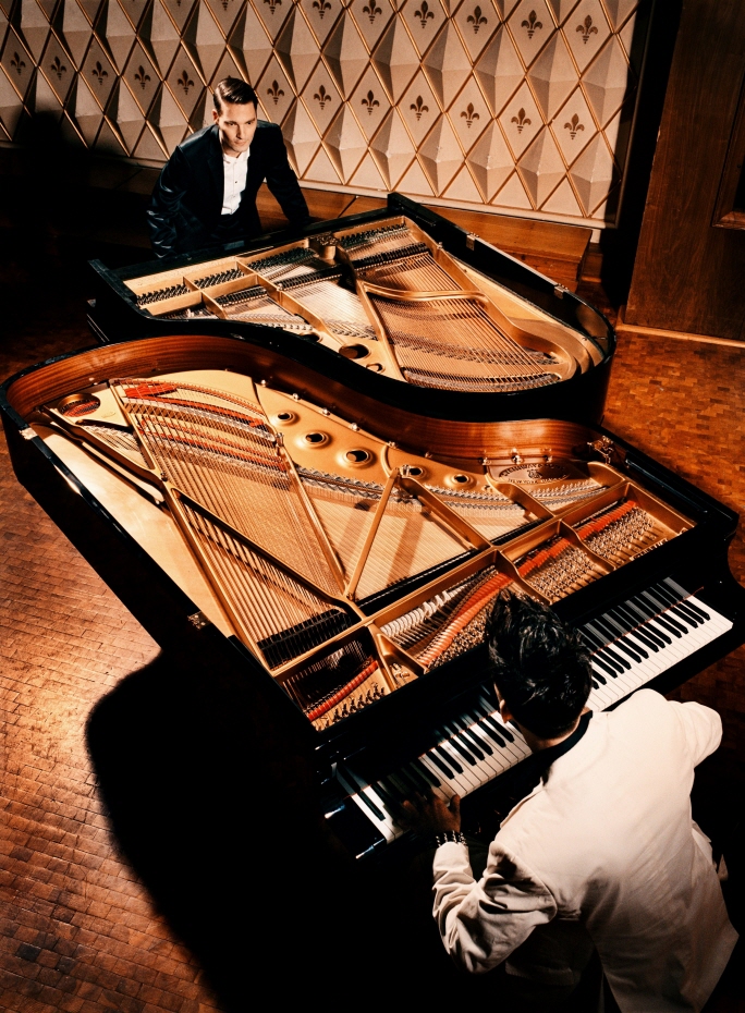 PIANO BATTLE 2.jpg